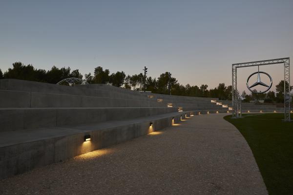 Lira 1.0, 3000K, 6W, anthracite. thecamp, Aix-en-Provence, France. Project by Corinne Vezzoni & Associés, light planning by 8’18’’