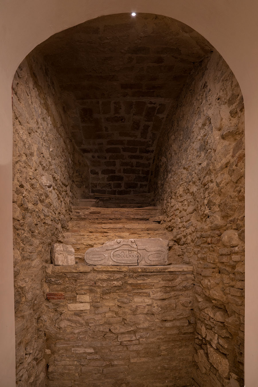Illuminazione Cripta della Chiesa di San Cristinziano