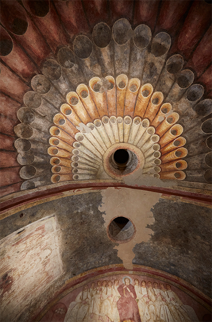 Ginko, 3000K-4000K, 11°-17°-34°-45°-68°, cor-ten, casquette, mâts conçus par Lucearchitettura