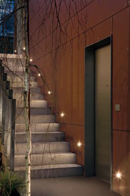 Step Outside 5.2, 3000K, 2W, cor-ten, Maison/atelier de Luca Salmoiraghi, architecte, Milan, Italie