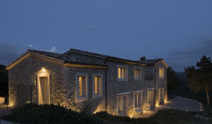 Kocca 1.1, 3000K, 8.5W, diffuse optics. Private residence, Macerata Feltria, Pesaro Urbino, Italy. Project by arch. Alberto Rebichini
