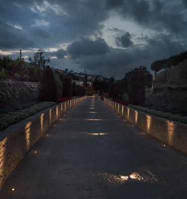 Rondò 1.2, 3000K, 4W, optique radiale, acier inox. Villa Punta Pennata, Bacoli, Naples, Italie. Project by Giuseppe Carannante (géomètre)