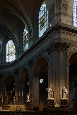 Siri 2.0, 3000K, 16W, 6°, anthrazit. Kirche Saint-Sulpice, Paris, Frankreich