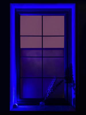 Lyss Mini 1.0, blau, 3W, transparent 8°x160°, mit Eckhalterung