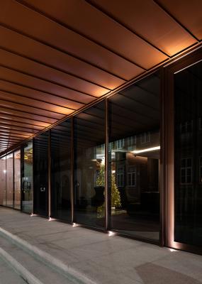 Beam 1.0, 2700K, 3W, 8°, acciaio inox. BessaHotel Baixa, Porto, Portogallo. Project by STOA arquitectura, light planning by Light2Life, photo by © Alexander Bogorodskiy