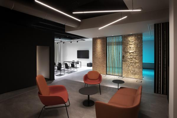 Trevi S 1.1, 3000K, 21W, diffuse. Trevi S 1.2, 3000K, 32W, diffuse
