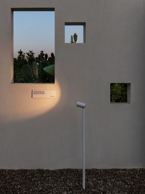 Pivot 1.9, 3000K, 7W, 54°, white