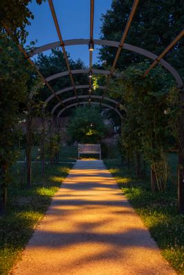 Ginko 3.0, 2200K, 15W, sharp 48°, shadow-effect filter, custom finish and coating / Ginko 3.0, 2200K, 15W, sharp 48°, shadow-effect filter, custom finish