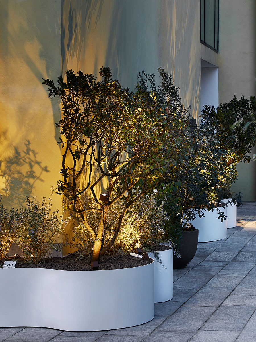 Iluminación Al chiaro di luna, Fuorisalone 2024