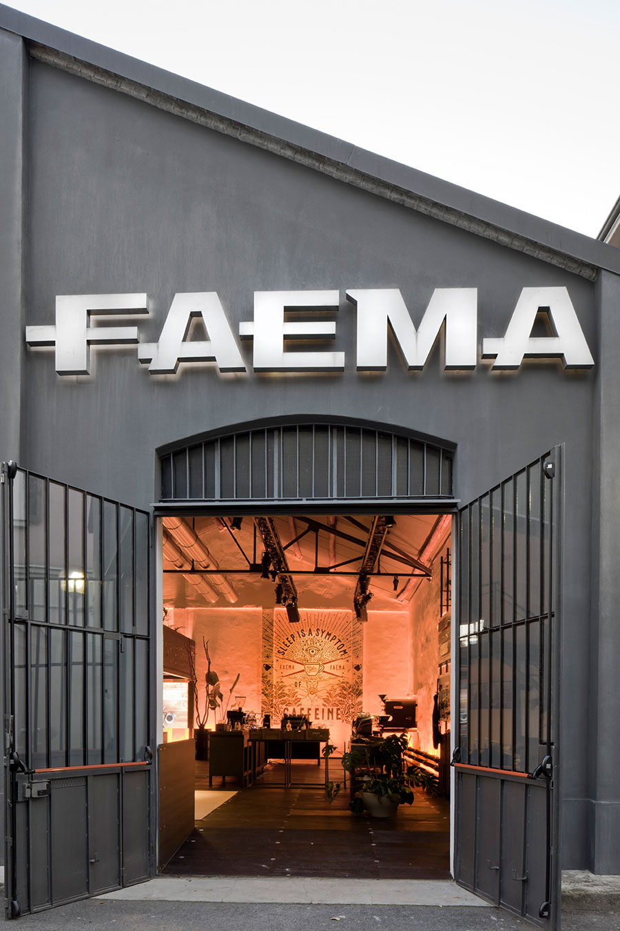 Освещение Art & Caffeine, Faema Flagship Store