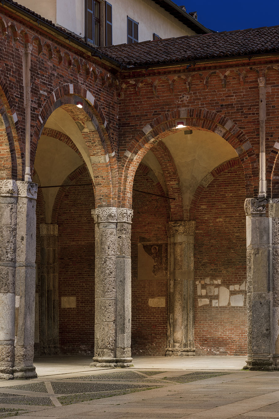 Iluminación Basílica de san Ambrosio