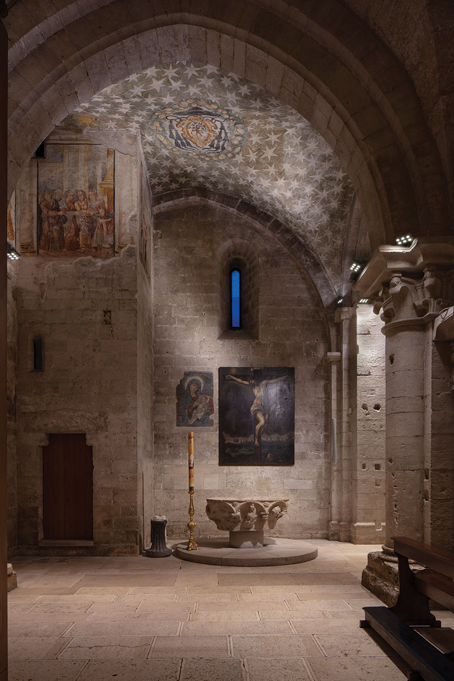 Lighting Basilica of the Holy Sepulchre