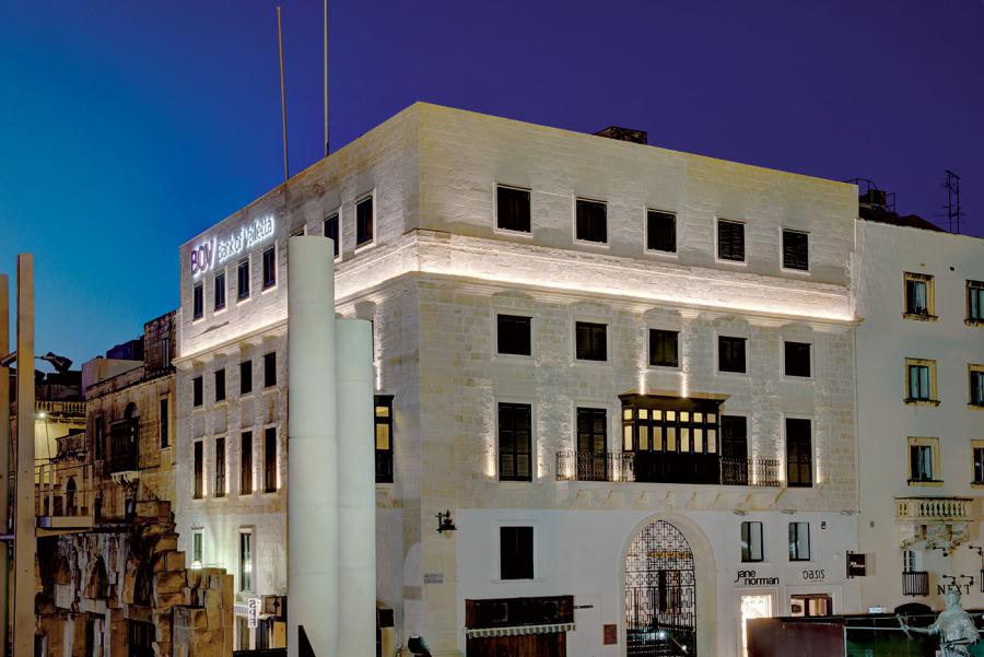 Освещение BOV Bank of Valletta