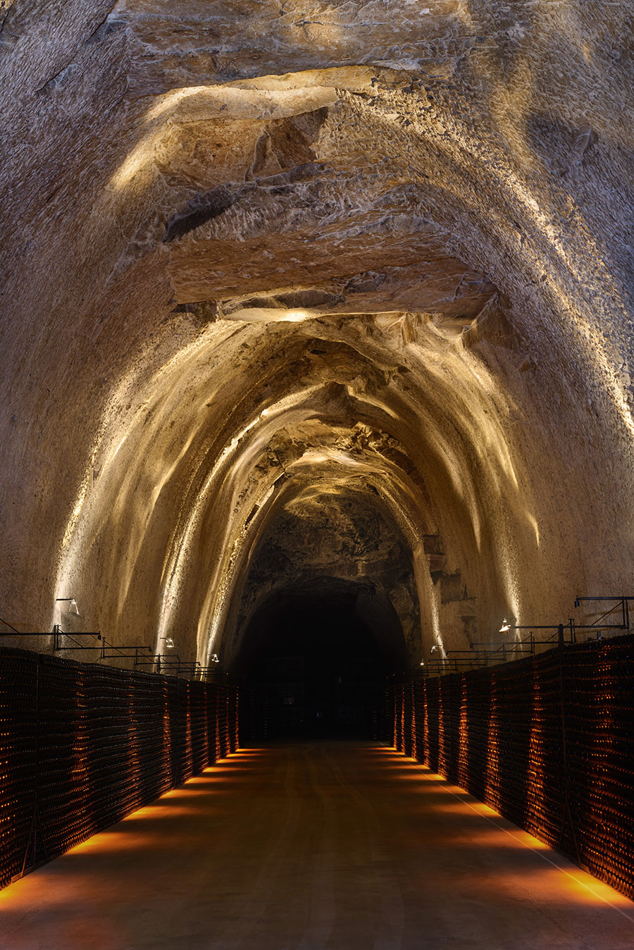 Iluminación Caves Champagne Joseph Perrier