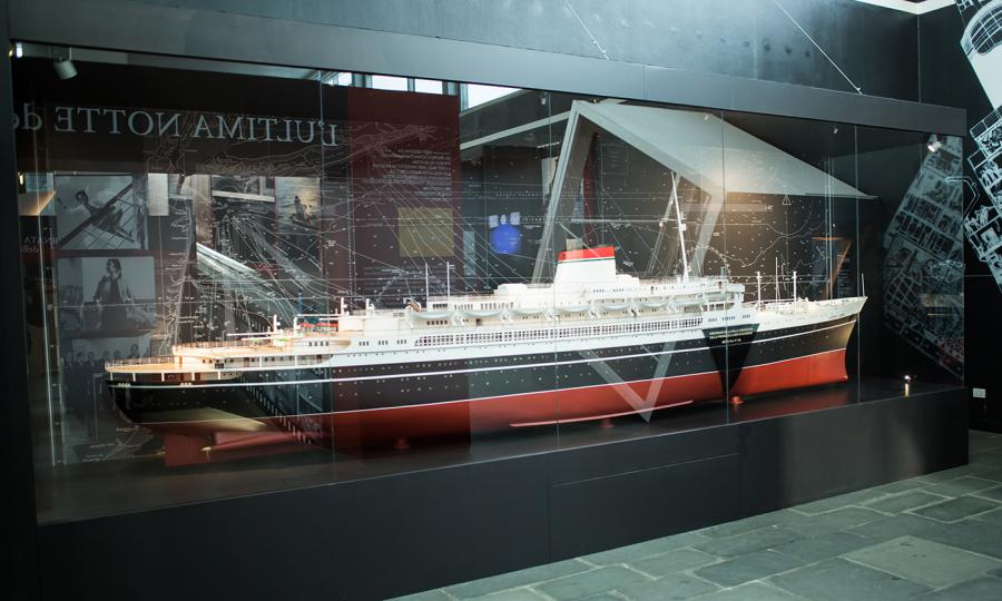 Ausstellung „Andrea Doria - Das schönste Schiff der Welt” -  Meeresmuseum Galata Beleuchtung