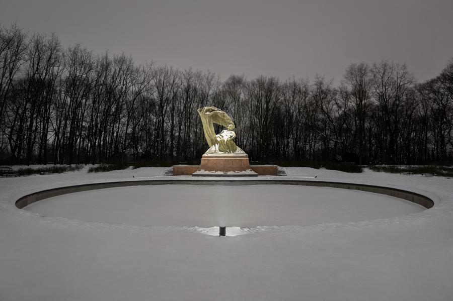 Fryderyk-Chopin-Denkmal Beleuchtung