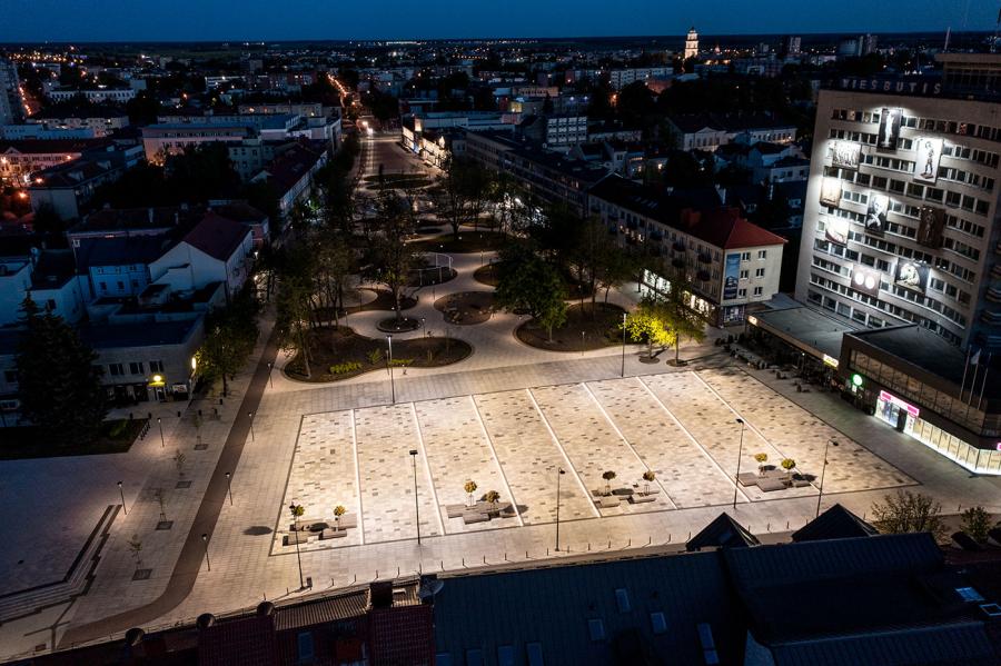 Iluminación Freedom square