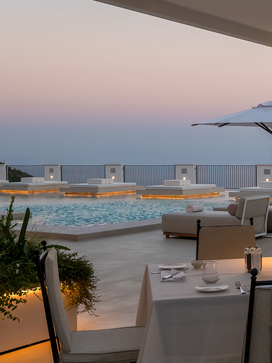 Освещение Furore Grand Hotel