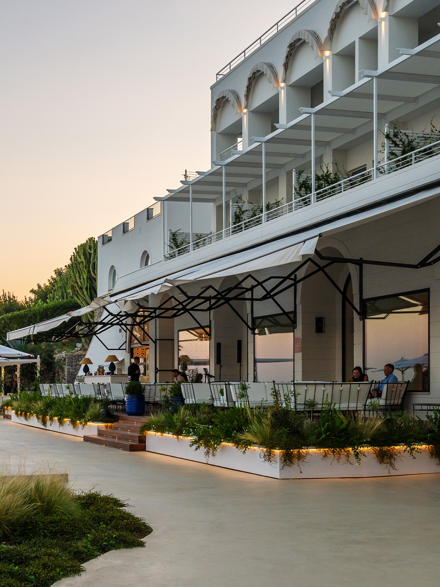 Освещение Furore Grand Hotel