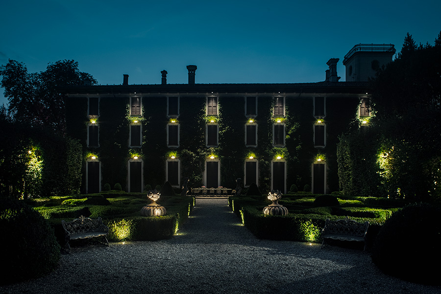 Lighting Historic villa in Brianza
