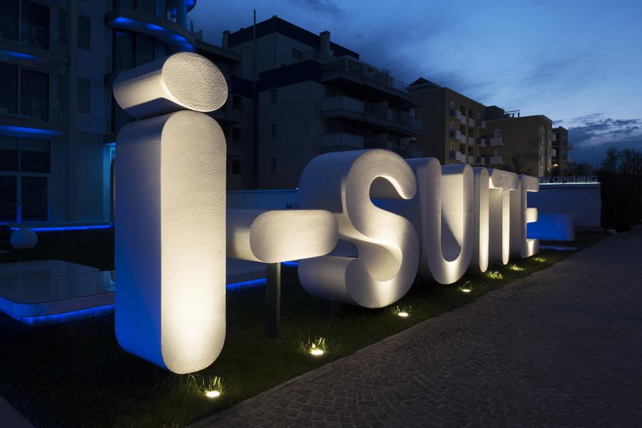 Illuminazione i-Suite Hotel