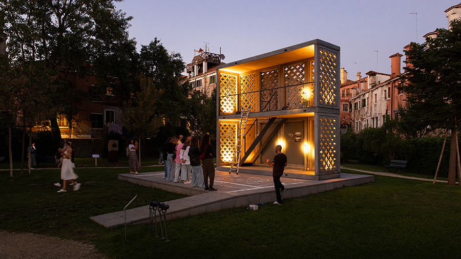 Éclairage Installation "Time Space Existence" - Giardini della Marinaressa