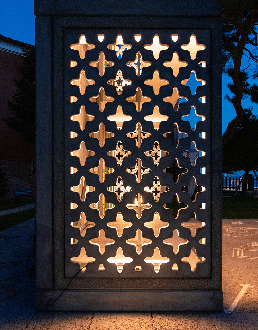 Éclairage Installation "Time Space Existence" - Giardini della Marinaressa