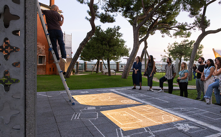 Éclairage Installation "Time Space Existence" - Giardini della Marinaressa