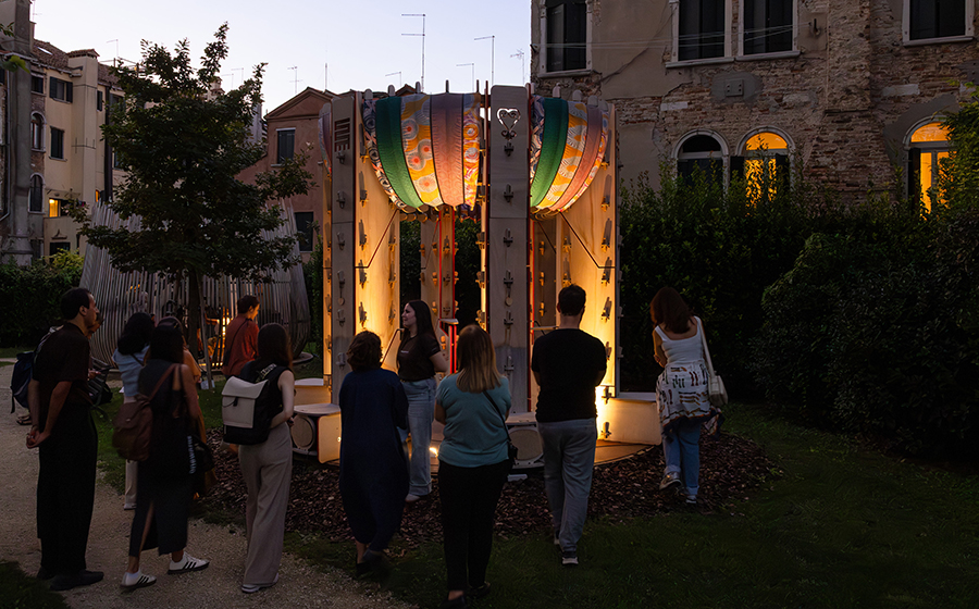 Éclairage Installation "Time Space Existence" - Giardini della Marinaressa