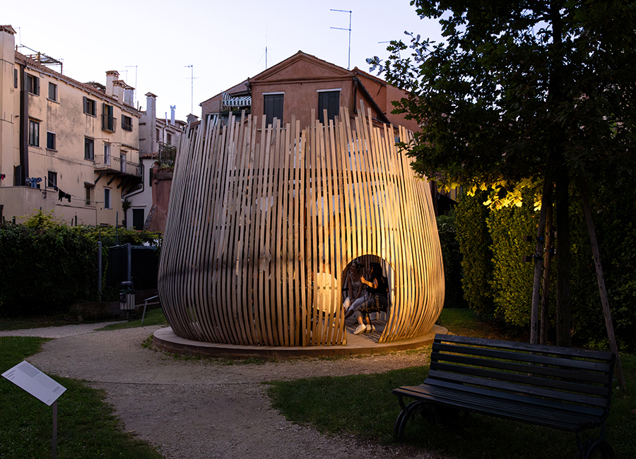 Éclairage Installation "Time Space Existence" - Giardini della Marinaressa
