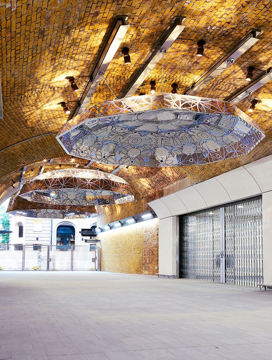 Lighting "Me.Here.Now", Artwork by Mark Titchner, London Bridge Station