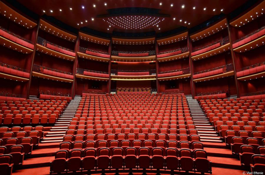 Éclairage Théâtre National, Balcon