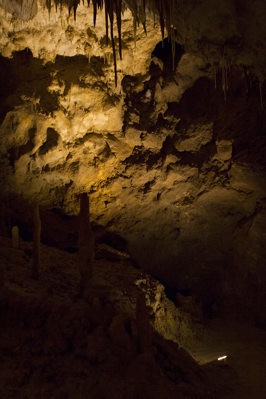 Lighting Otruševec cave