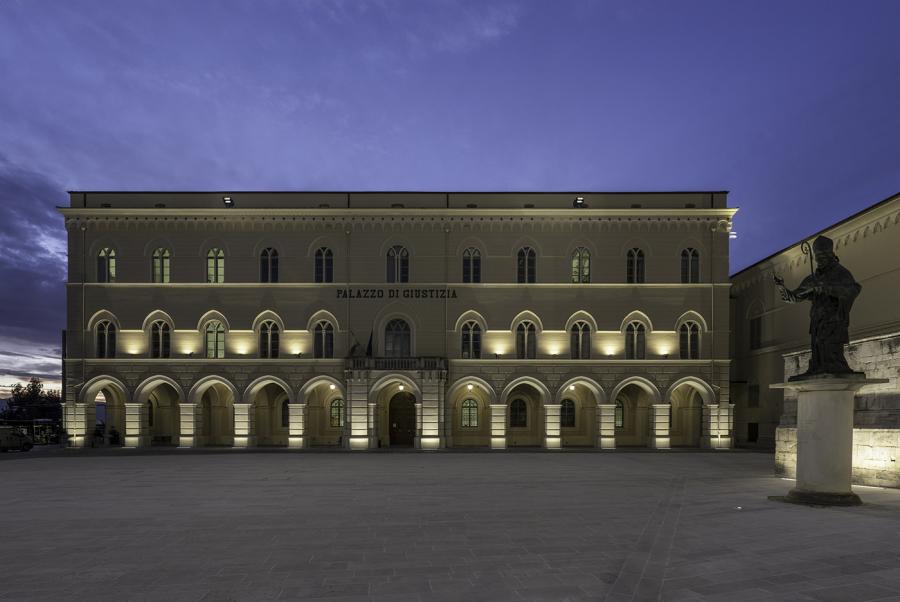 Éclairage Piazza San Giustino