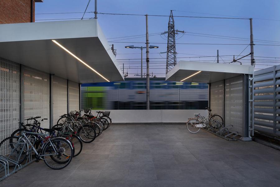 Lighting San Pietro in Casale railway station