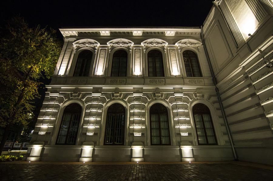 Iluminación The Bucharest Municipality Museum – Suţu Palace