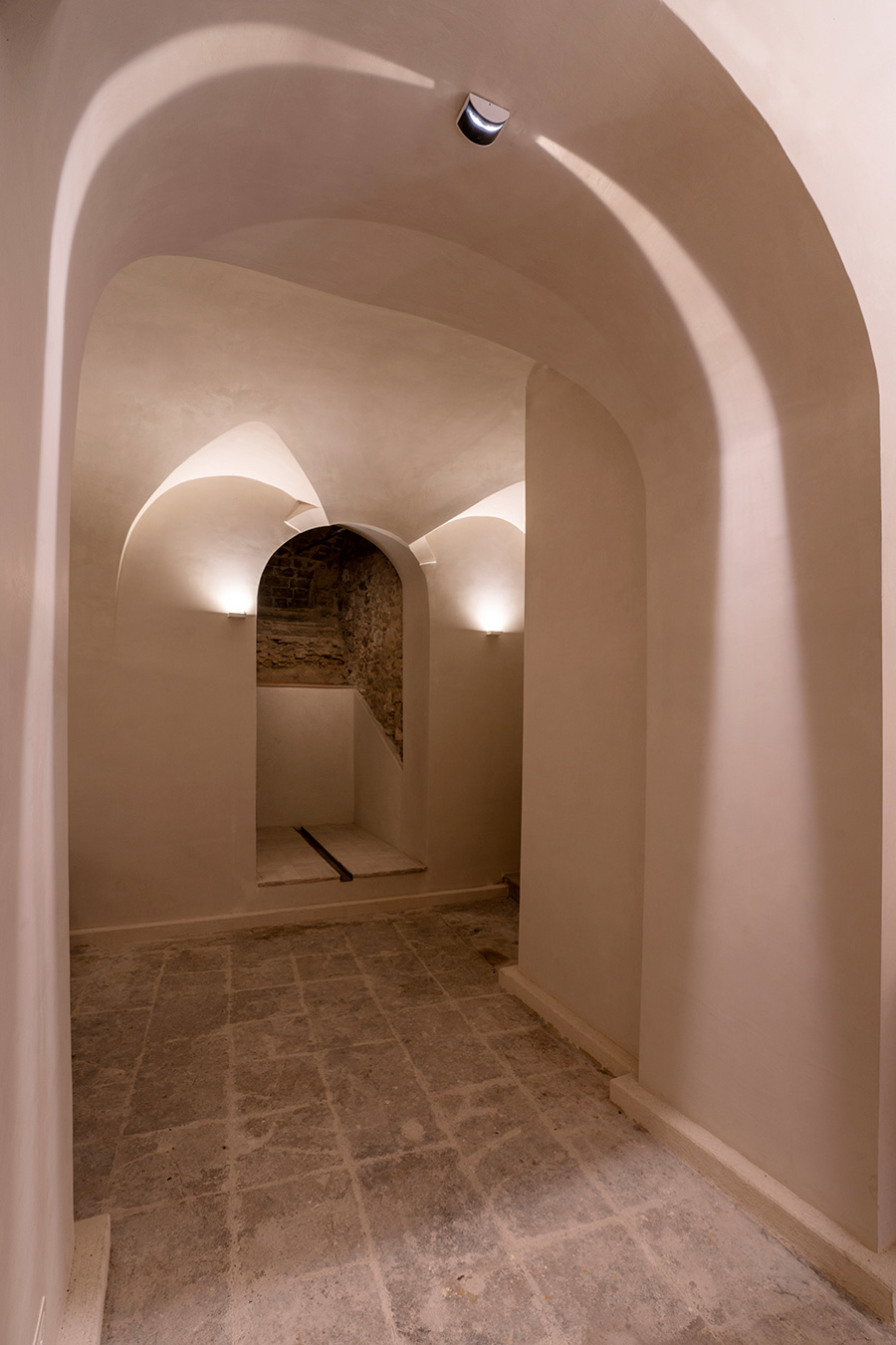 Lighting The crypt at the Church of San Cristinziano
