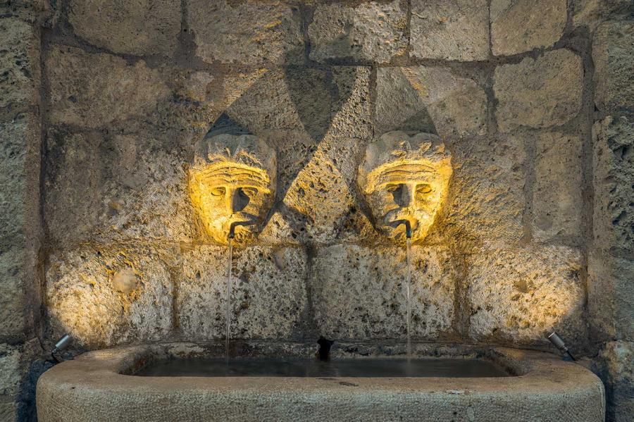 Lighting The “Fontana del Canale”