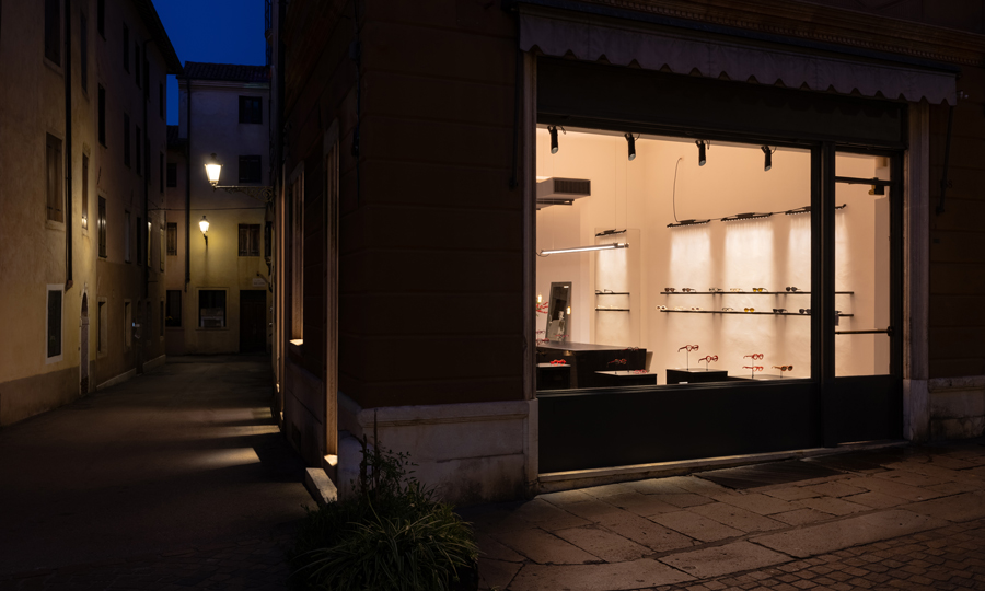 Освещение Оптика Vistá optometria, Виченца