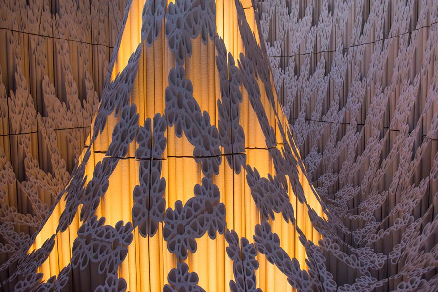 Illuminazione Wave/Cave by SHoP ARCHITECTS, INTERNI Material Immaterial, Fuorisalone 2017