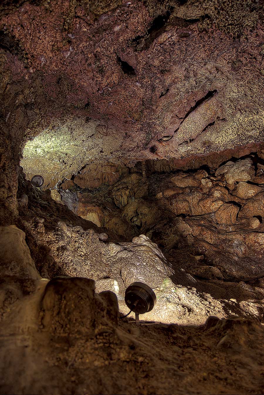 Iluminación Cueva de Zinzulusa